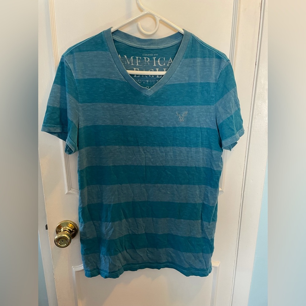 Mens american eagle size small blue striped tshirt short sleeve